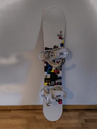 Tavola e scarponi snowboard Burton