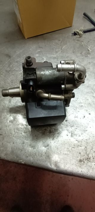 Bomba Inyectora VW Audi 03L130755E