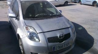 Centralita toyota 886500d170 yaris basico 178957