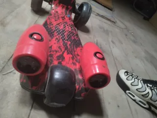 Patín infantil 3 ruedas rojo y negro