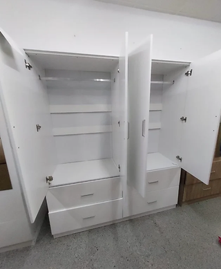 OFERTA!! ARMARIO 4P CON ESPEJO