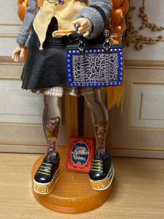 Muñeca Rainbow High