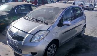 Centralita toyota 1388381 2250000540 yaris basico