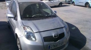 Centralita toyota 1388381 2250000540 yaris basico