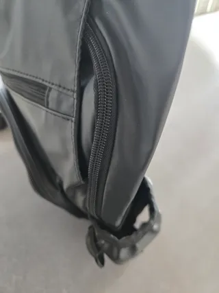 Marsupio nero multitasche a tracolla