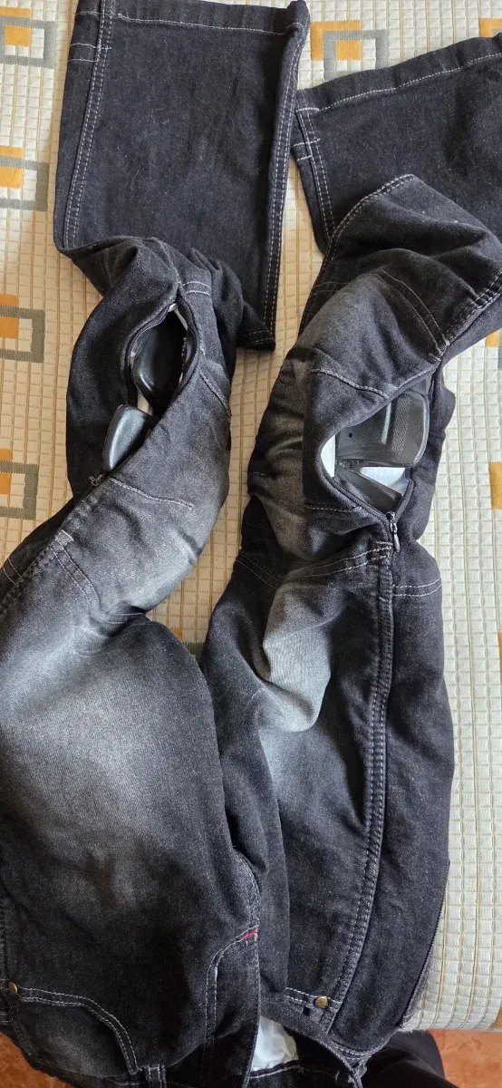 Pantalón moto mujer, vaquero con protecciones