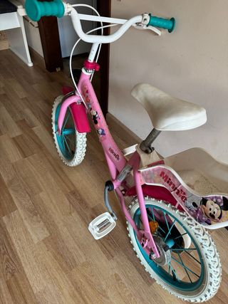 Bicicleta infantil Minnie Mouse rosa