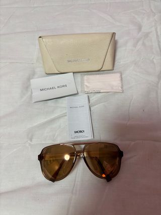 Gafas de Sol Michael Kors son rosa no se aprecia
