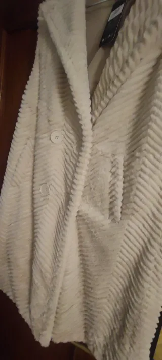 Chaleco pelito crema