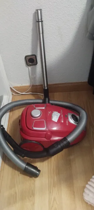 Aspiradora Rowenta Roja