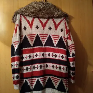 Chaqueta de punto con cuello de pelo