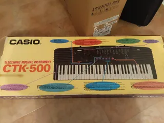 Órgano Casio CM-500