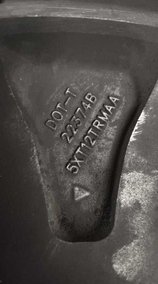 22374b llanta jeep cherokee 2.4 at awd (187 217190