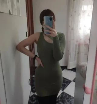 Vestido Bershka verde oliva