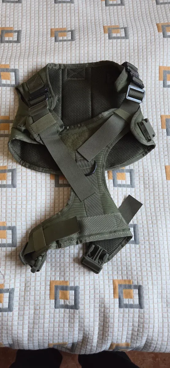 Pechera para perro Talle L, con abrojos y evillas