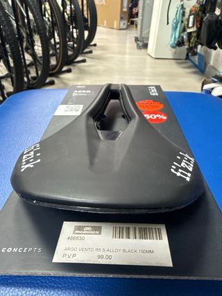 Sillín Fi'zi:k Vento Argo R5 Negro