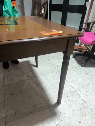 Mesa de juego de madera