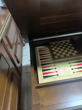 Mesa de juego de madera