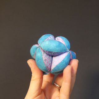 Pelota sensorial Amish montessori, de agarre