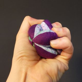 Pelota sensorial Amish montessori, de agarre