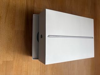 iPad 6ª Gen 128GB Plata - Solo Piezas