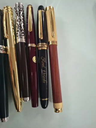 Lote de 8 plumas de colección