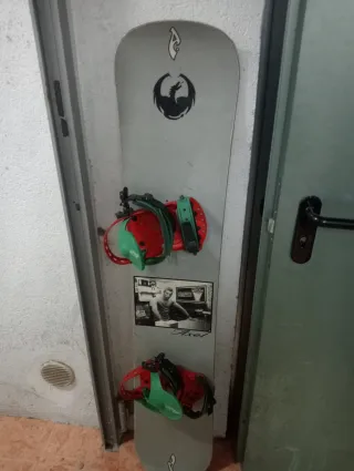 Tabla de Snowboard con Diseño de Llamas