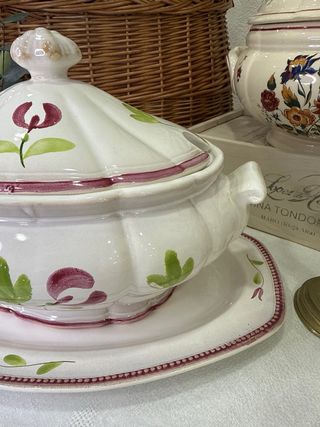 Sopera Antigua Longchamp Francesa Pintada a Mano