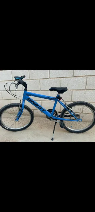 Bicicleta azul GHOST