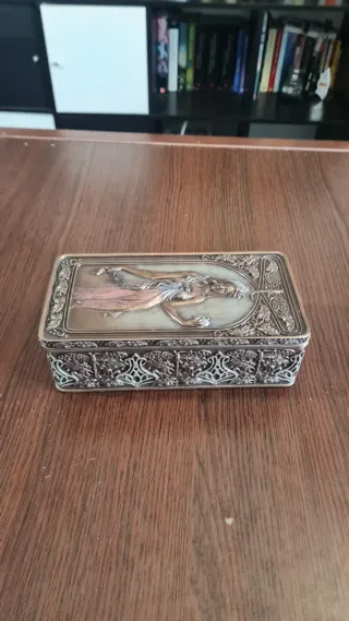 Joyero Dama de la Pureza Varonesa