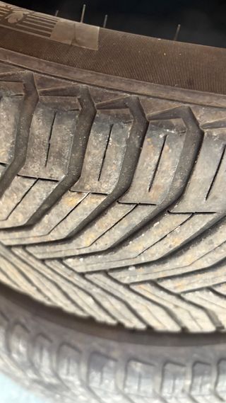 Neumáticos Michelin CrossClimate 2 215/60R16