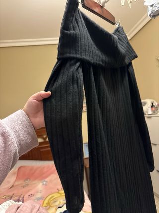 Vestido cuello vuelto canalé negro