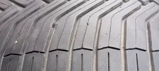 Michelin 235/60/16/104v Neumático