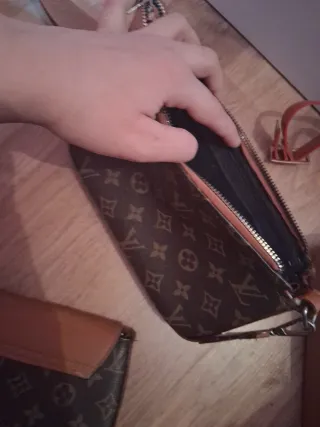 Bolso Louis Vuitton Marrón y Beige