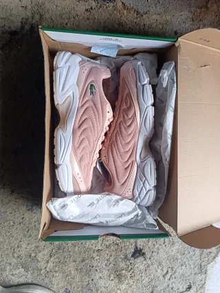 Zapatillas Lacoste Talla 40 Rosa y Blanco