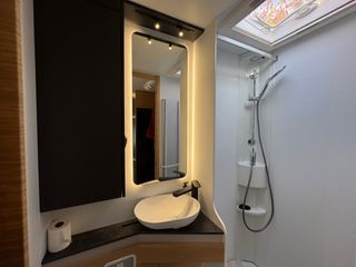 ADRIA CORAL XL 660 SL