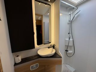 ADRIA CORAL XL 660 SL