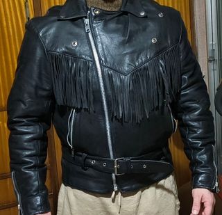 Chaqueta de cuero gruesa con flecos T50