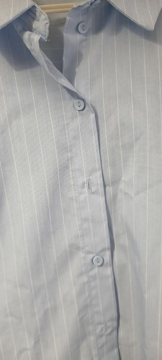 Camisa oversize azul bebé