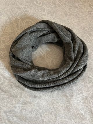 Bufanda circular Zara gris