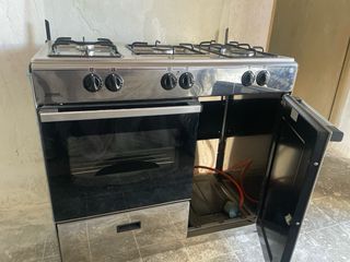 Cocina a gas ROMMER 5 quemadores. Lee descripción.