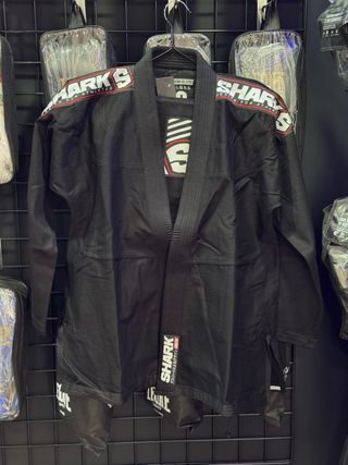 Kimono Jiu Jitsu SHARK Negro