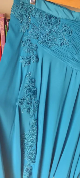 Falda larga azul para eventos