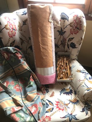 Cojín para bolillos con 80 palillos