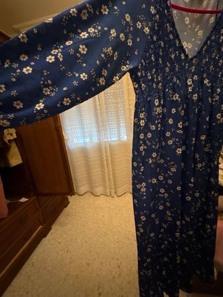 Vestido azul floral Pull&Bear