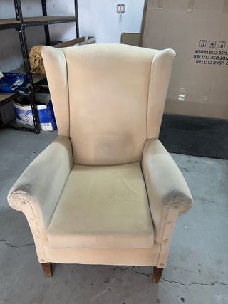 Butaca de tela beige