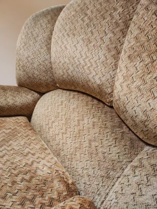 Conjunto 3+2 sofás vintage tela y madera