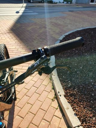 Bicicleta Montagna MTB Carbono