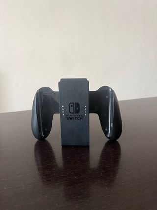 ¡CASI NUEVA! Nintendo Switch Azul/Rojo