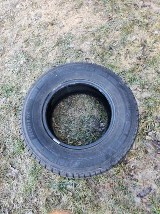 Neumático Michelin 225/70 R15C